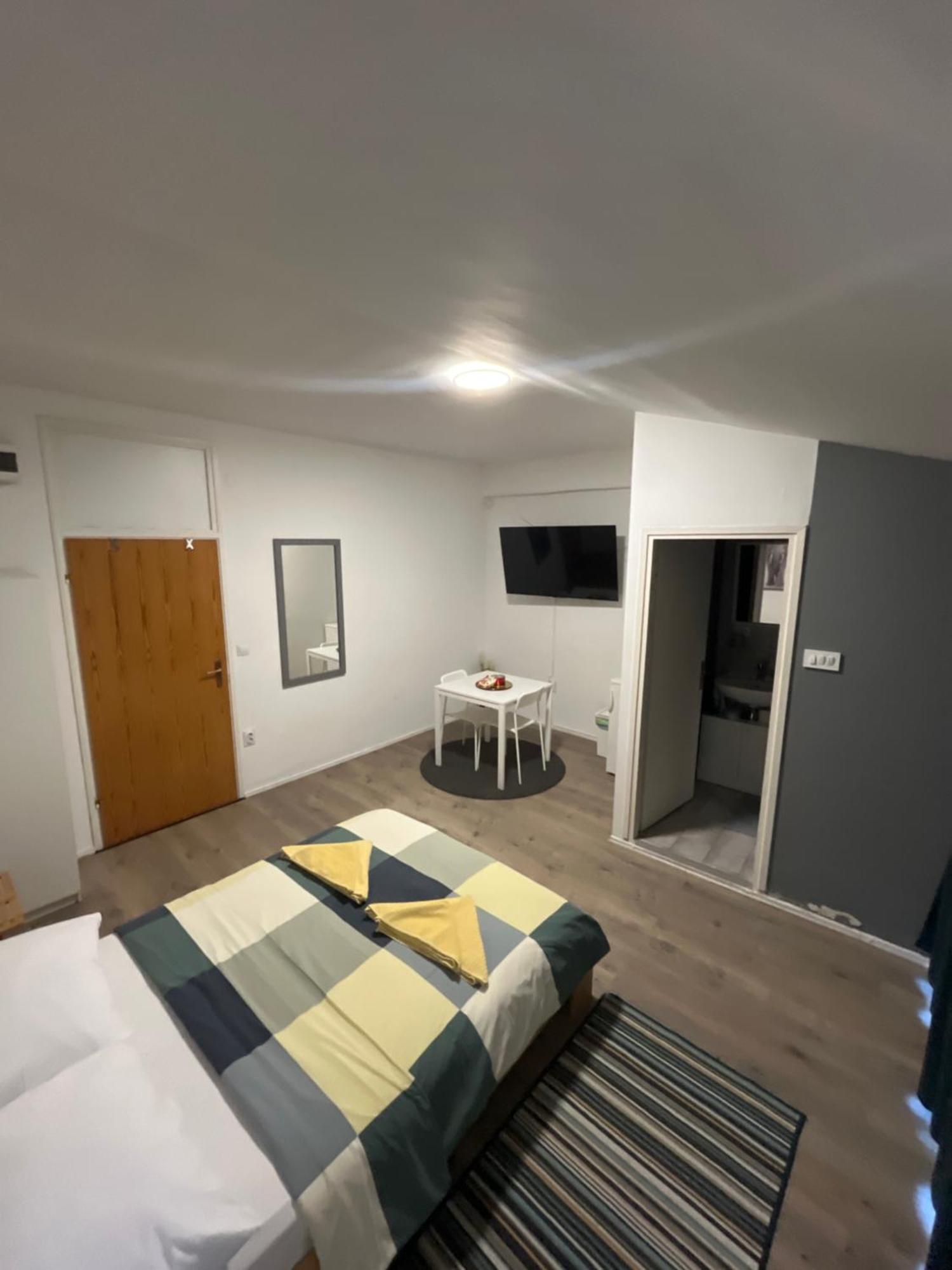 Apartmani Vacanza Zagabria Esterno foto